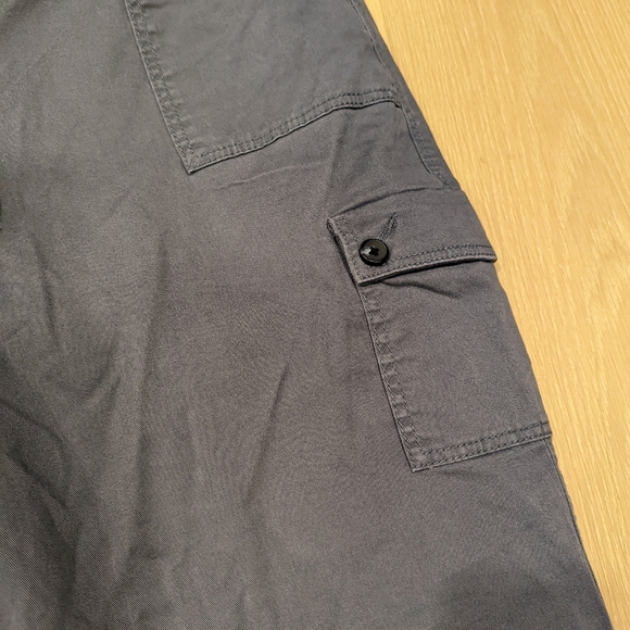 LL Bean flannel lined cargo pants - Picture 3 of 8